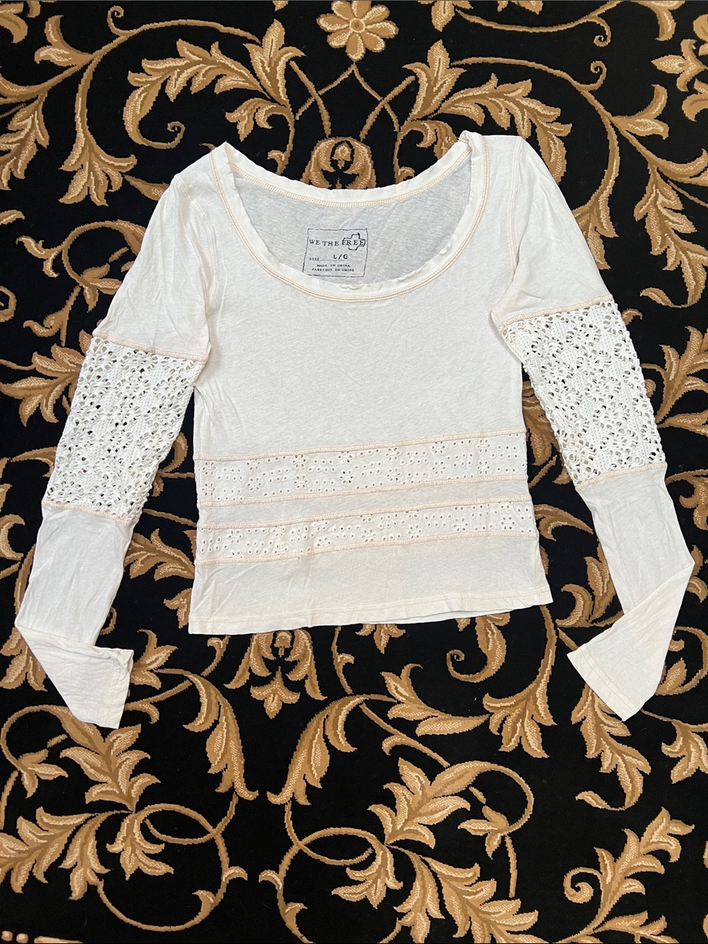 We The Free Cream Lace-Inset Long Sleeve Tee Eyelet Pullover Scoop Neck